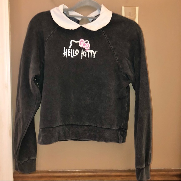 Hello Kitty & Friends X Forever 21 Sweatshirt Preppy Sweatshirt Grey‎ Size small - Picture 2 of 5